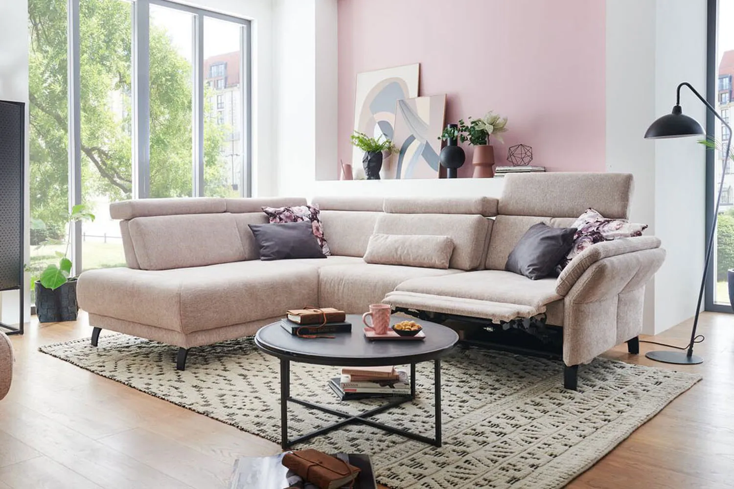 Ecksofa in L-Form mit Sitztiefenverstellung in Stoff Rosa Ecksofa in L-Form mit Sitztiefenverstellung in Stoff Rosa